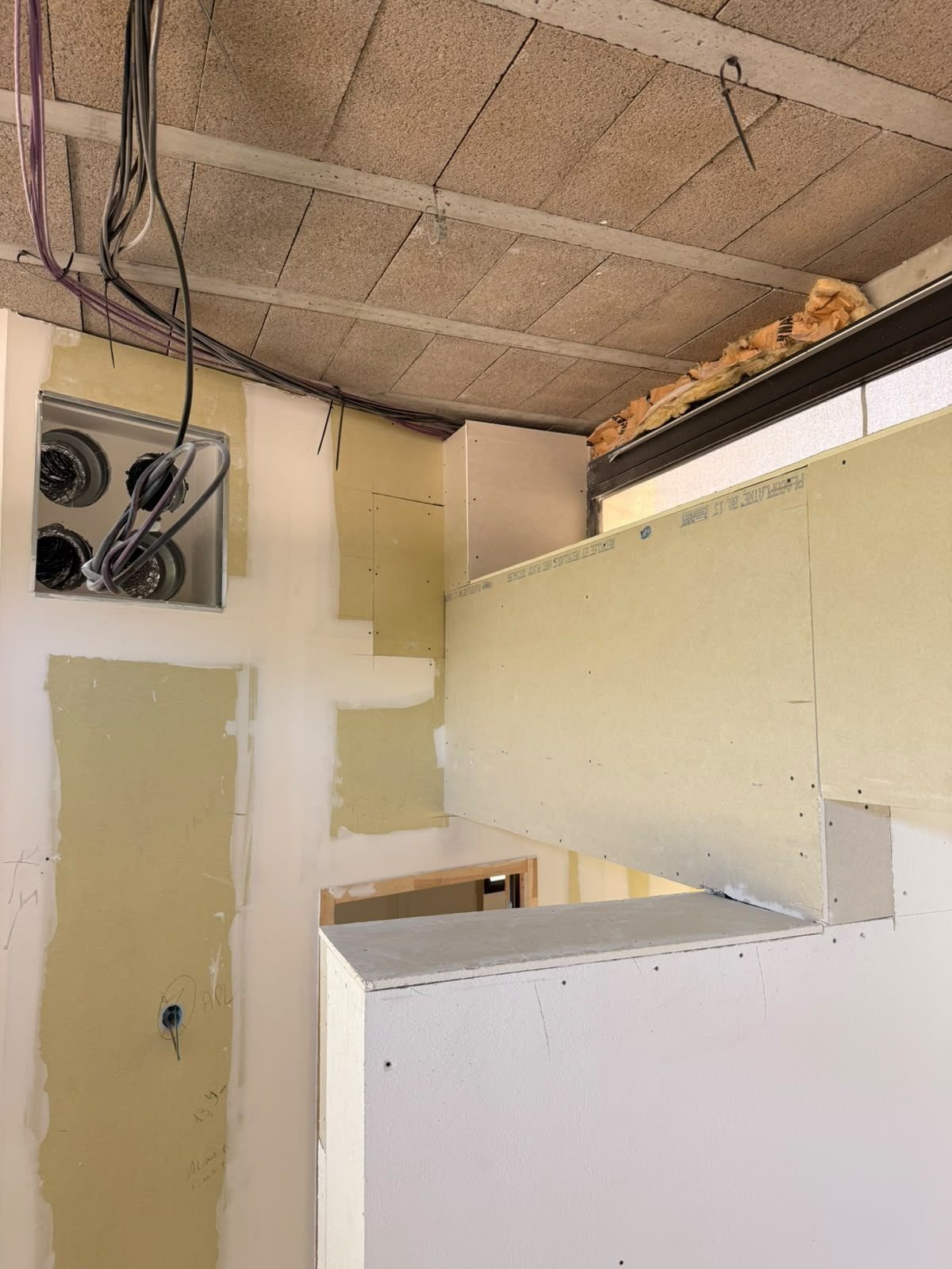 Caissons et trappes pour la ventilation — cabinet d’orthodontie à Saint-Cyprien, plaquiste ALVIT PLAQUISTE