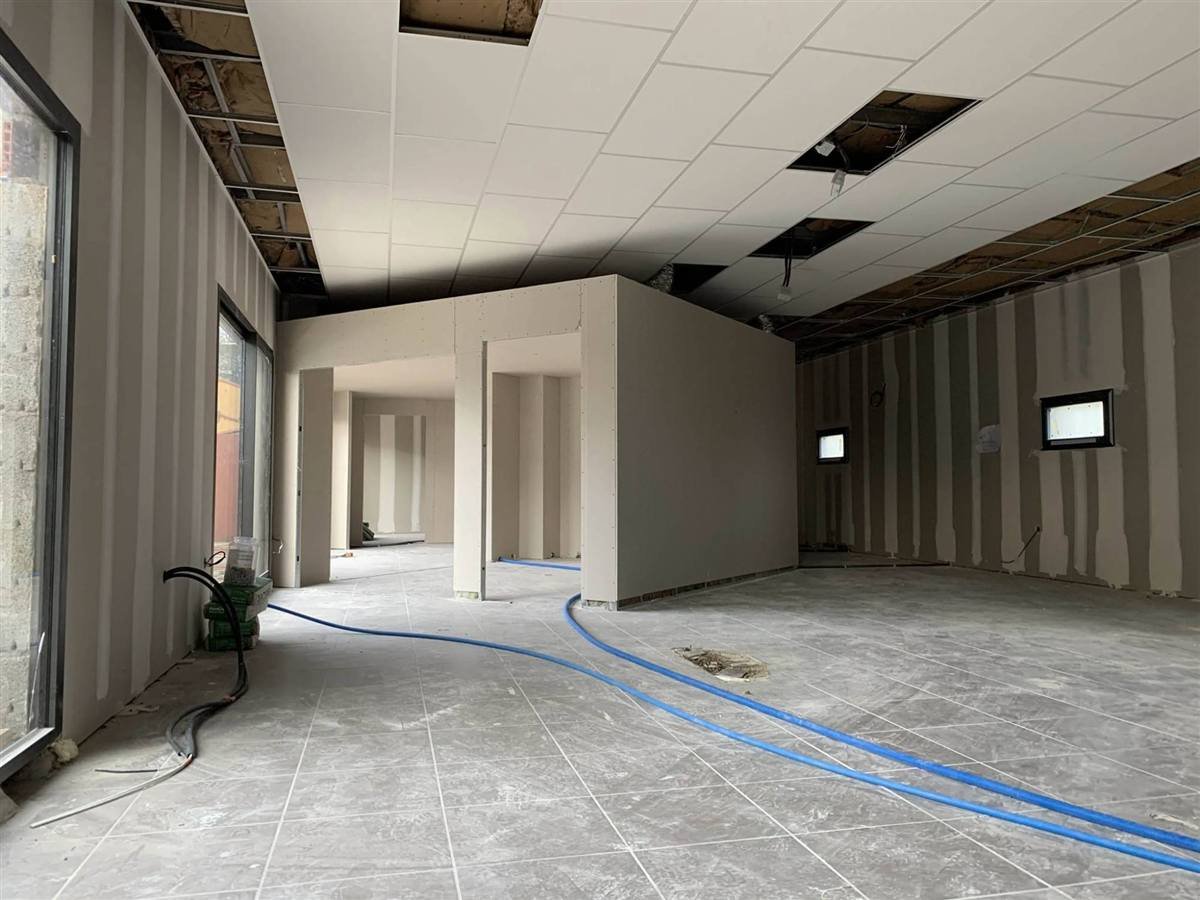 Plafond en dalles en quinconce, isolation dans le plénum — Innov Green à Latour-Bas-Elne, plaquiste ALVIT PLAQUISTE