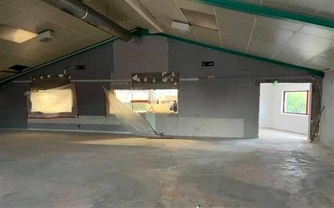 Avant travaux : le premier plateau — plateaux de bureaux à Cabestany, plaquiste ALVIT PLAQUISTE
