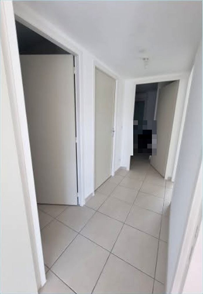 Dégagement et portes des chambres — résidence de 35 logements sociaux à Pia, plaquiste ALVIT PLAQUISTE