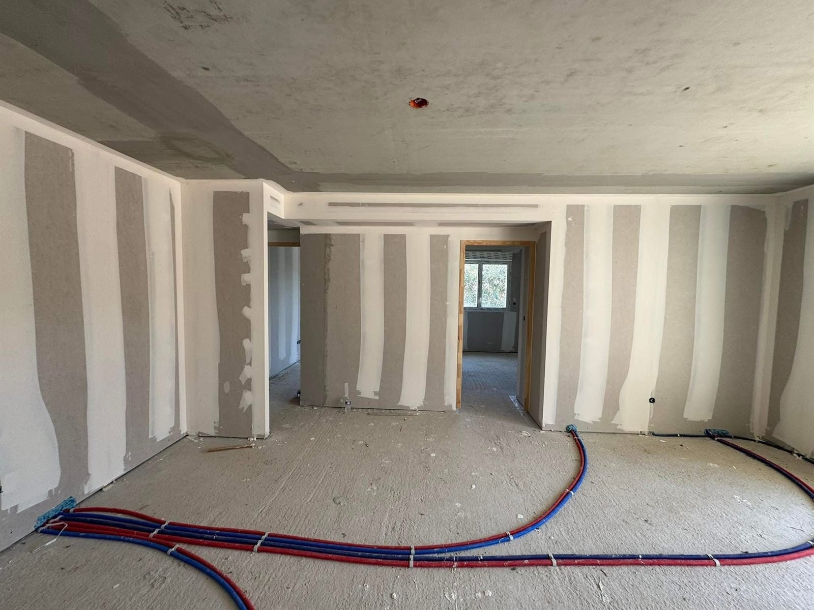 Séjour d’un logement, cloisons montées et jointées — Bompas, ALVIT PLAQUISTE